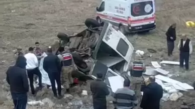 Minibüs şarampole uçtu: 1 ölü, 3 yaralı