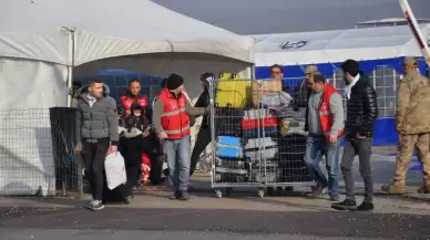 Suriyelilerin geri dönüşü sürüyor! Cilvegözü'nde yoğunluk