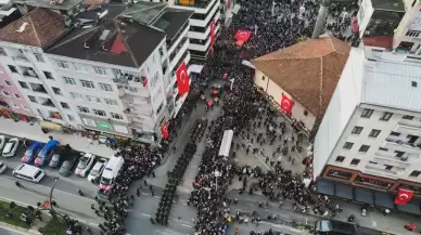 Rize'de şehit cenazesi sırasında konserli anıt açılışı yaptılar