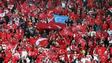 Türkiye maçında Doğu Türkistan unutulmadı!