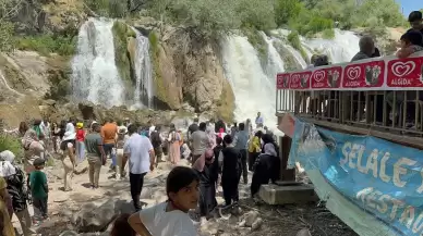 Van'da göz kamaştıran şelaleye ilgi yoğun