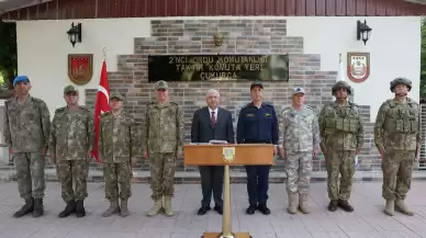 Bakan Güler'den Mehmetçiğe bayram ziyareti