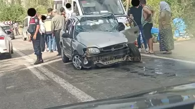 Giresun’da otomobil ile kamyonet çarpıştı