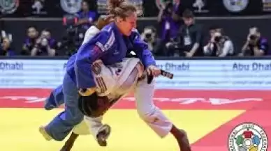 Judoda 63 kiloda altın madalya Andreja Leski'nin