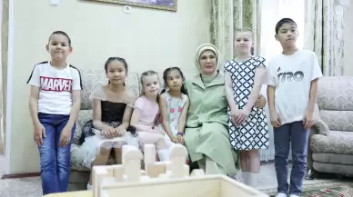 Emine Erdoğan, Astana'da yetimhane ziyaret etti