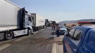 Gaziantep'te meydana gelen zincirleme trafik kazasında 1 kişi hayatını kaybetti, 6 kişi ise yaralandı