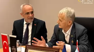 Kırım Tatar halkının millî lideri Kırımoğlu, Cumhurbaşkanı Başdanışmanı Topçu ile görüştü