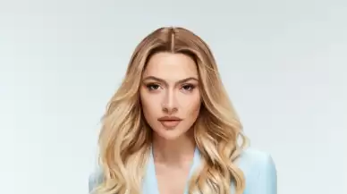 Hadise lüks aracıyla dikkatleri üzerine topladı