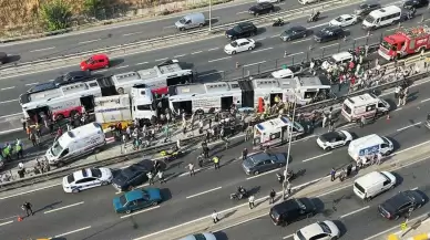 Küçükçekmece'de metrobüs kazası: 1 ölü, 2'si ağır 53 yaralı