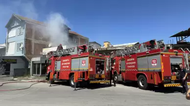 Sakarya’da korkutan yangın: Bölgeye çok sayıda itfaiye sevk edildi