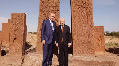 Cumhurbaşkanı Erdoğan ve MHP Lideri Devlet Bahçeli Selçuklu Mezarlığı'nı ziyaret etti