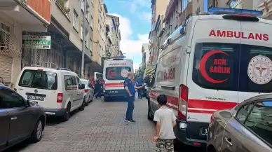 Küçükçekmece'de aile faciası! Eşini öldüren adam oğlu tarafından bıçaklandı