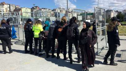 Miting alanına vatandaş akını devam ediyor