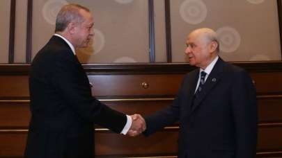 Cumhurbaşkanı Erdoğan ile Bahçeli Külliye'de görüştü