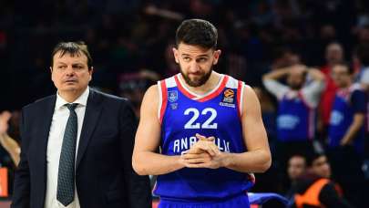 Anadolu Efes Barcelona Lassa'yı konuk ediyor