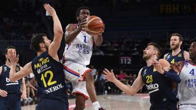 Anadolu Efes seriye dengeyi getirdi