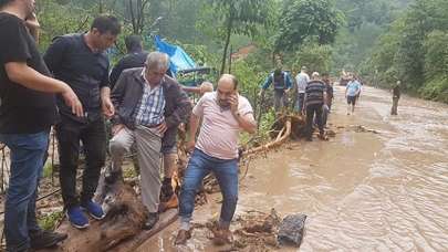 Trabzon'da sel! Valilik acı haberi açıkladı