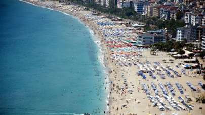 Antalya nüfusunun iki katı turist ağırladı