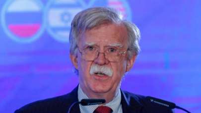 Bolton'dan İran'a yeni yaptırım tehdidi