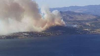 İzmir'de korkutan yangın! Ormanlık bölgeye sıçradı