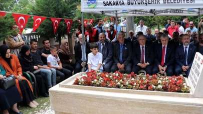 15 Temmuz şehidi polis memuru mezarı başında anıldı