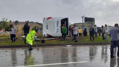 Çanakkale'de yolcu otobüsü devrildi! Çok sayıda yaralı var