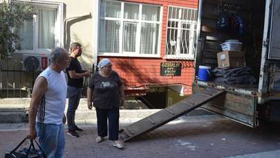 Avcılar'da mühürlenen binada tahliyeler sürüyor