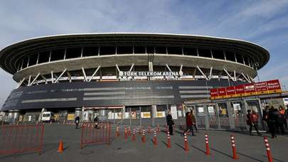 'Türk Telekom Stadı salıncak gibi sallandı'