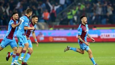 Trabzonspor, kendi sahasında Beşiktaş'ı farklı mağlup etti