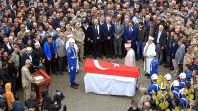 Şehit uzman çavuş son yolculuğuna uğurlandı