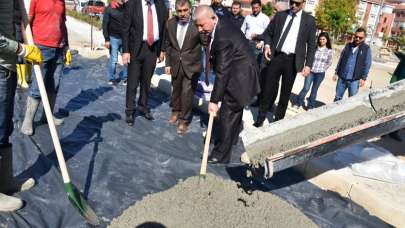 Amasya Belediyesi sahaya indi, vaatler yerine geliyor