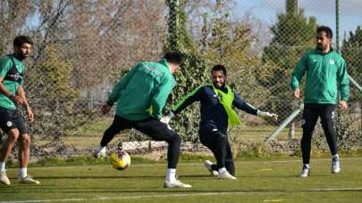 Konyaspor'da Başakşehir mesaisi sürüyor