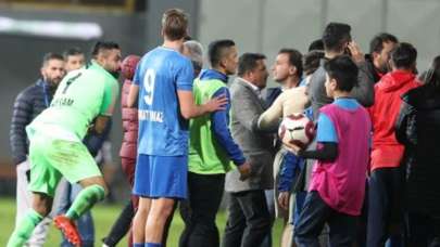 Maçın ardından saha karıştı! Muslera ve Çıra...