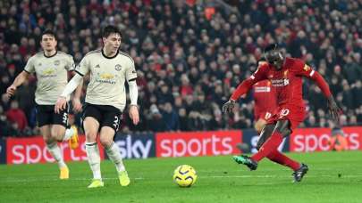 Liverpool, Premier Lig'de farkı açıyor