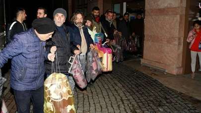 Türkiye'nin dört bir yanından deprem bölgesine destek yağdı