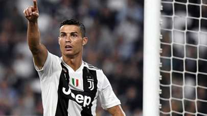 Ronaldo, Juventus'ta tarihe geçti