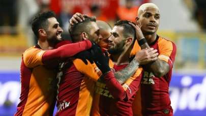 Cimbom beşte beş yaptı: Deplasmanda 3 gol 3 puan