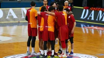 Cimbom basketbol derbisinde de mağlup etti: Seriyi sonlandırdı