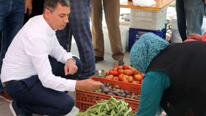 Üreticiden tüketiciye köprü 'Köylü Pazarı'