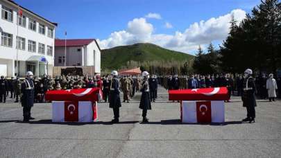 Bitlis'te şehit olan iki askerimiz için tören düzenlendi