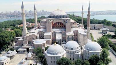 Ayasofya'ya 2 imam ve 4 müezzin atanacak