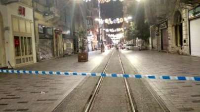 İstiklal Caddesi'nde şüpheli paket alarmı