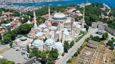 Cezayirli milletvekilinden üç ülkeye Ayasofya' tepkisi