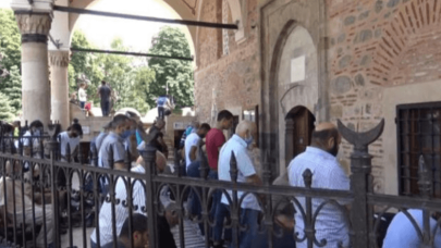 Bulgaristan’da Ayasofya için şükür namazı kılındı