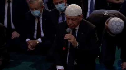 Cumhurbaşkanı Erdoğan Ayasofya Camii'nde Kur'an-ı Kerim okudu