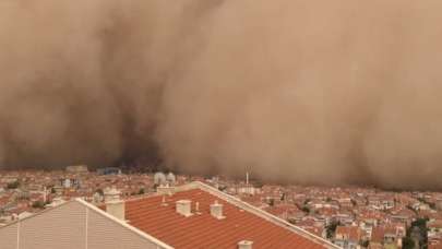 Ankara'da korkutan kum fırtınası