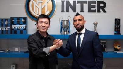 Inter, Vidal'i kadrosuna kattı