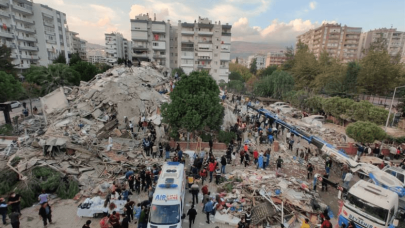 İzmir'deki depremde son durum! Can kaybı ve yaralı sayısı açıklandı