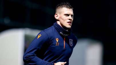 Başakşehir'de Martin Skrtel'in sözleşmesi feshedildi