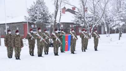 Azerbaycan askerleri 'Kış Tatbikatı' için Kars'ta